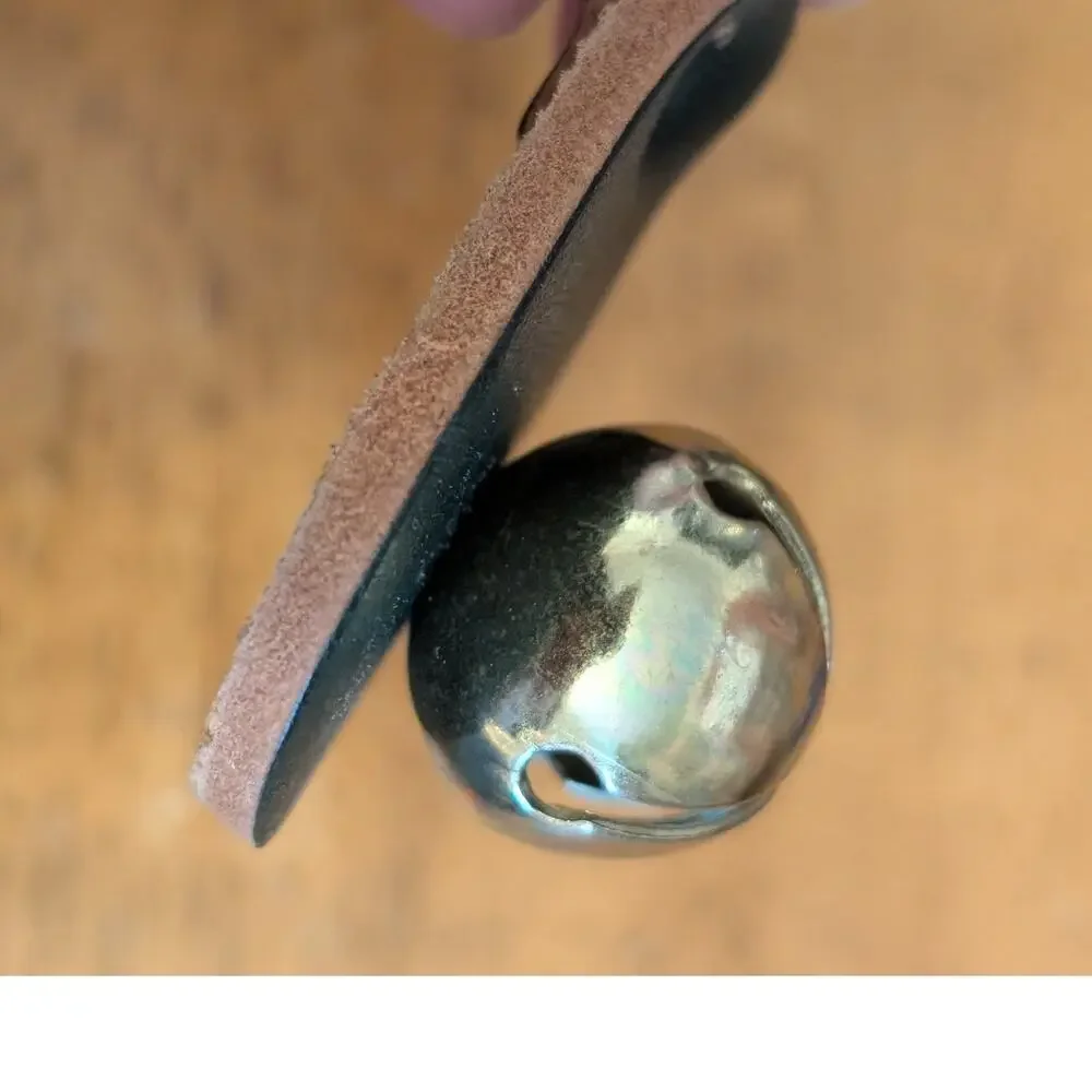 New England Handcrafted Bell-Hiking Bear Bell Clip Leather
